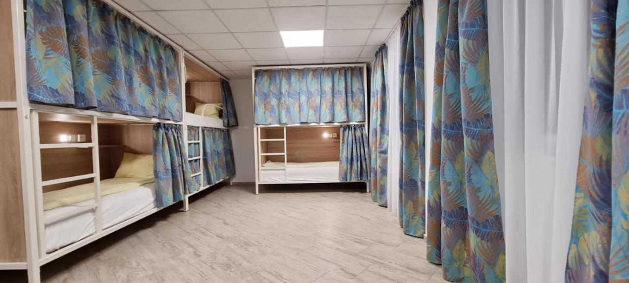 Hostel Citadella デヴァ エクステリア 写真